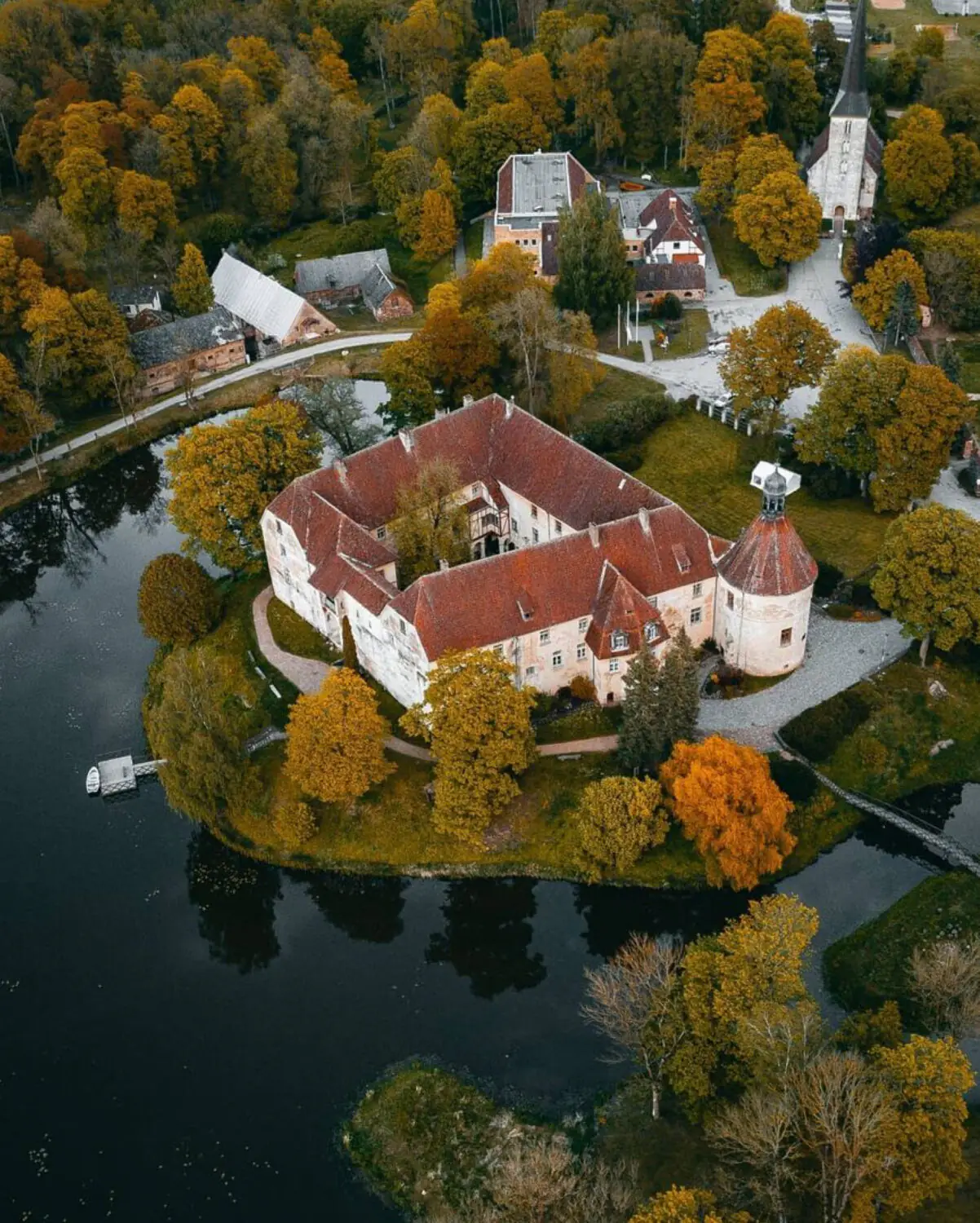 Pilis Latvijā, kuras vērts apciemot