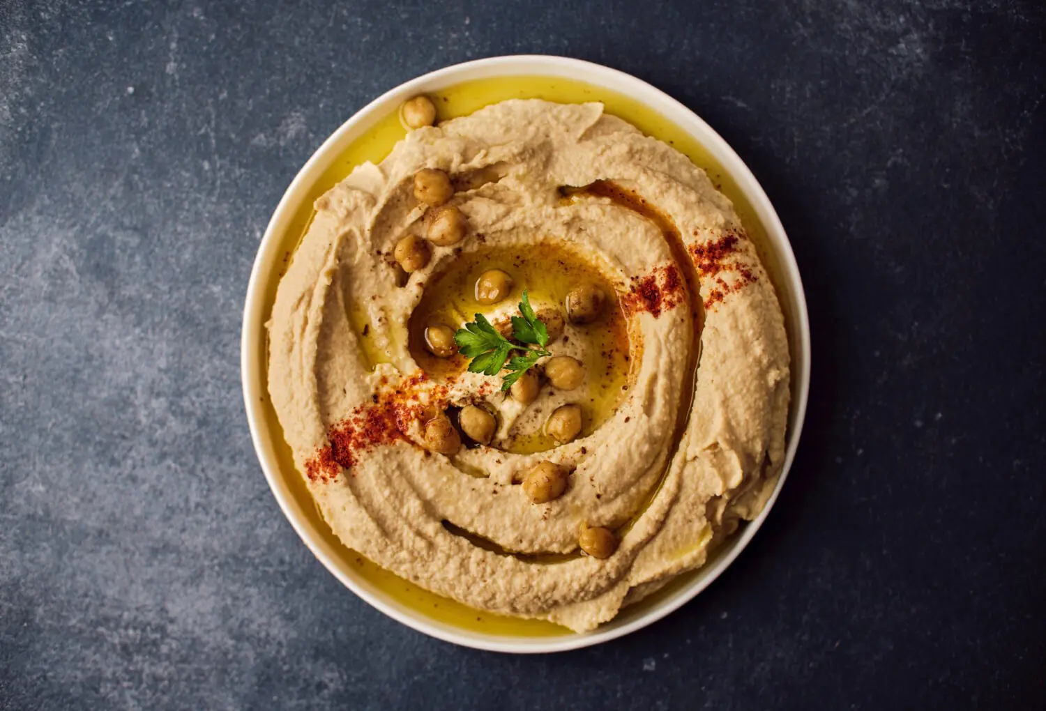 Izraēlas virtuve Rīgā: 4 vietas tiem, kas kā traki pēc humusa un falafela