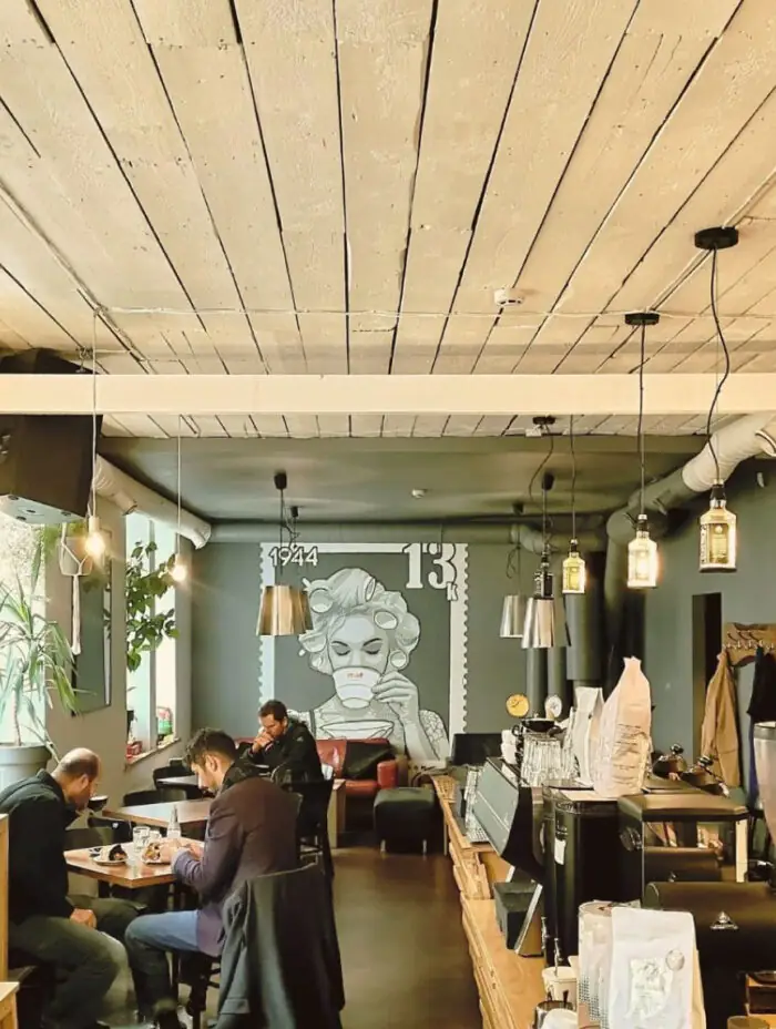 7 kafejnīcas un restorāni Rīgā, kas patiks veģetāriešiem un vegāniem
