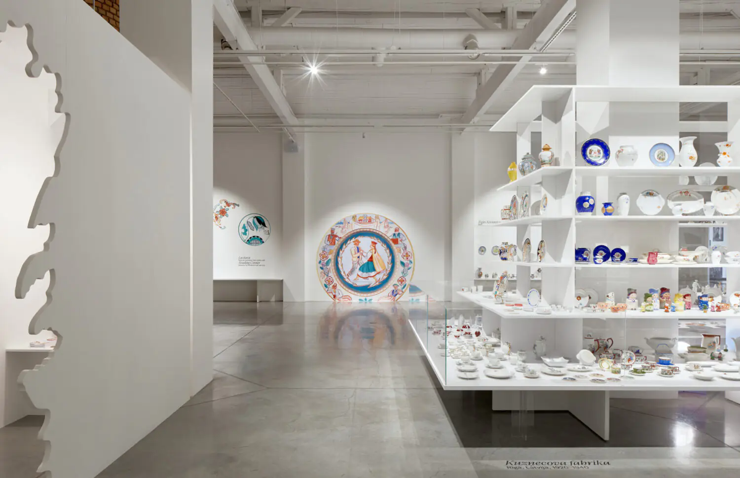 «Celebrate Porcelain with Kuznetsov» — a big exhibition in the Zuzeum art center