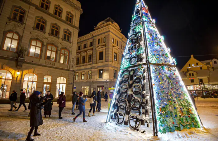 Neparastas Ziemassvētku brīvdienas Baltijas egles