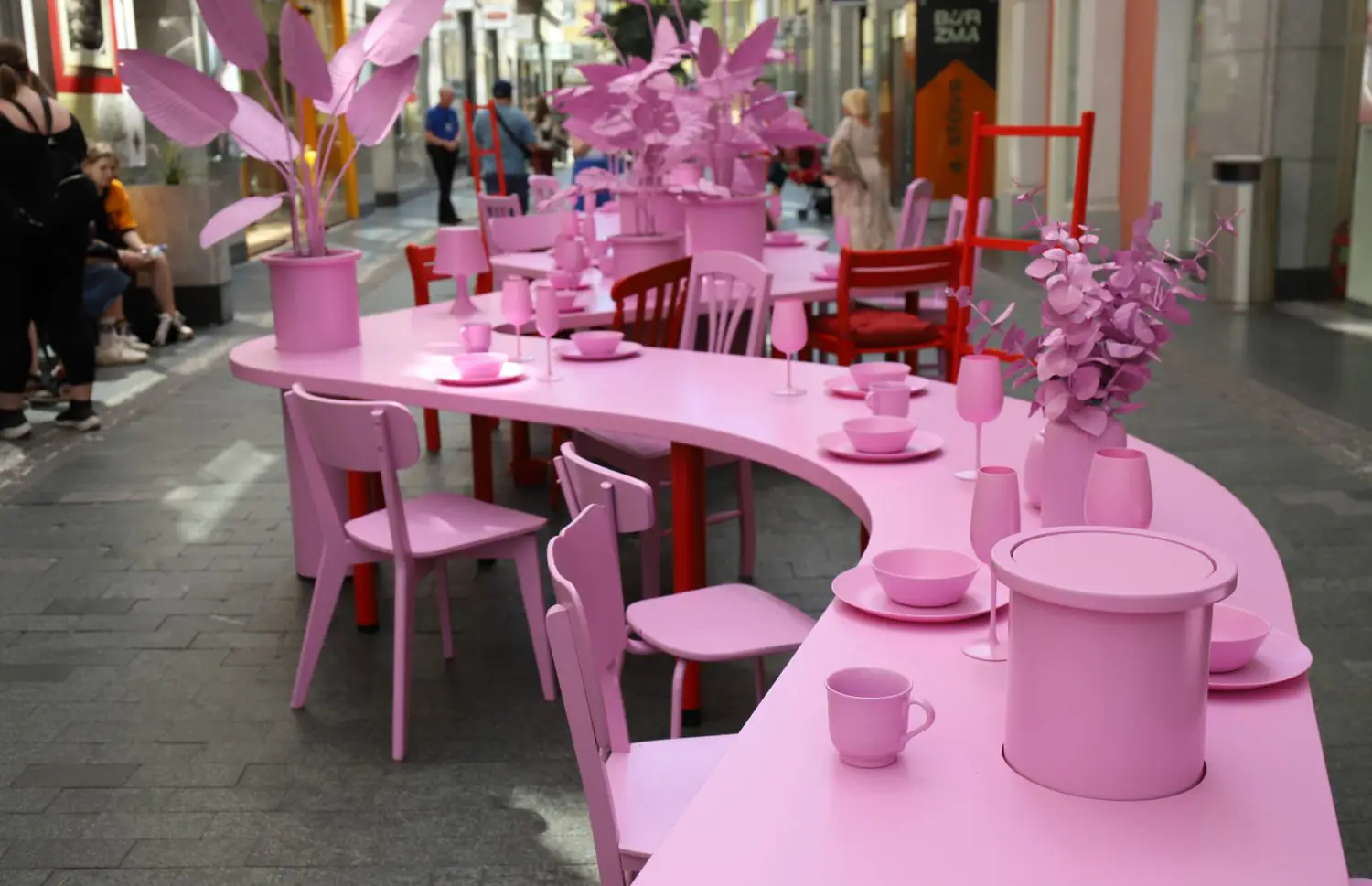 &#8220;Common Table&#8221;: a unique social installation in Galerija Centrs  