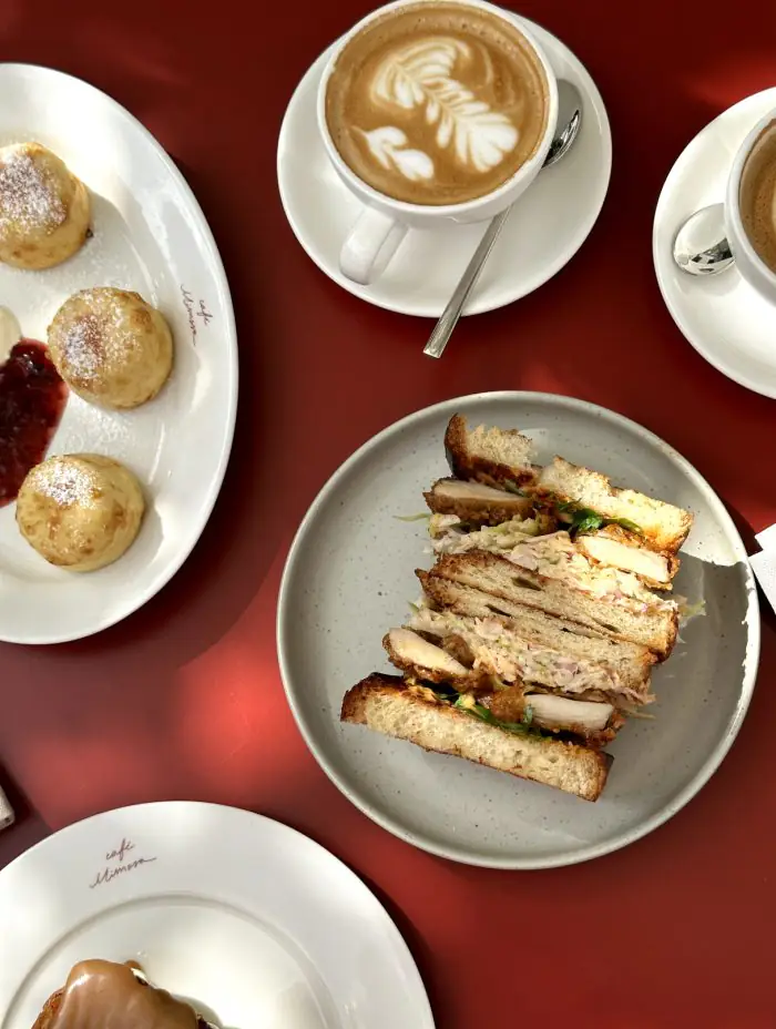 Летний бранч: 5 мест, где вкусно поесть между завтраком и обедом