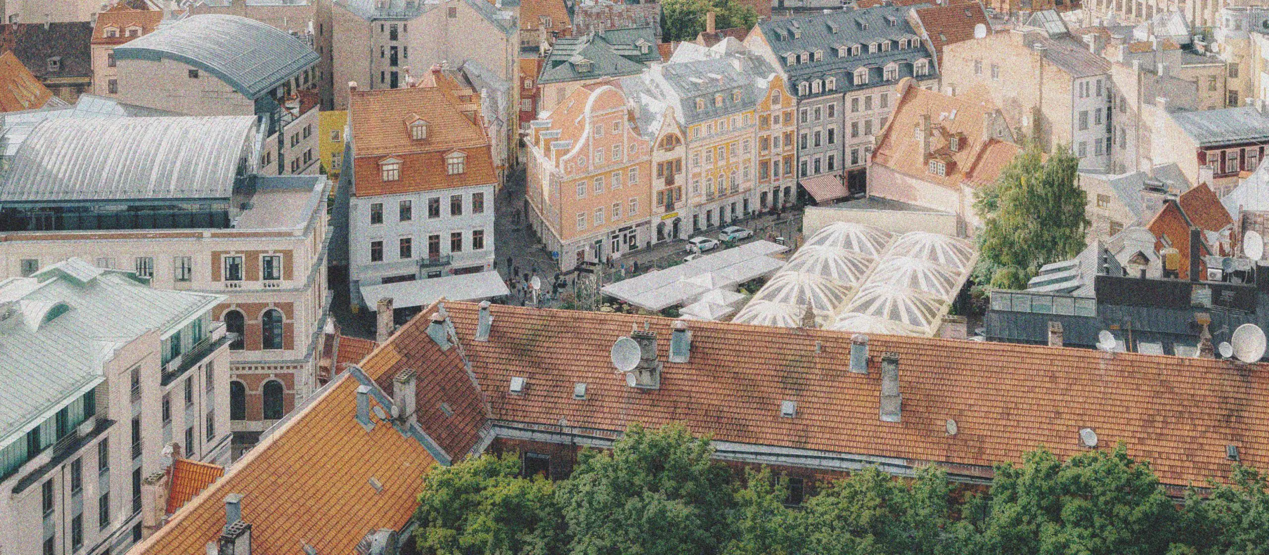 Happy Birthday, Riga! About the places of your favorite city—in the words of famous residents