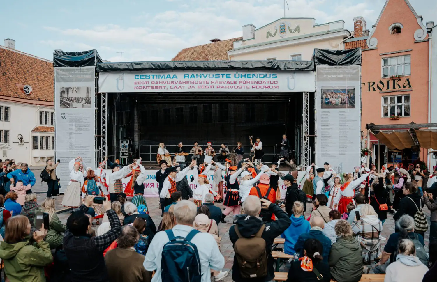Urban Festivals: Activation, Inclusion and Experimental Architecture