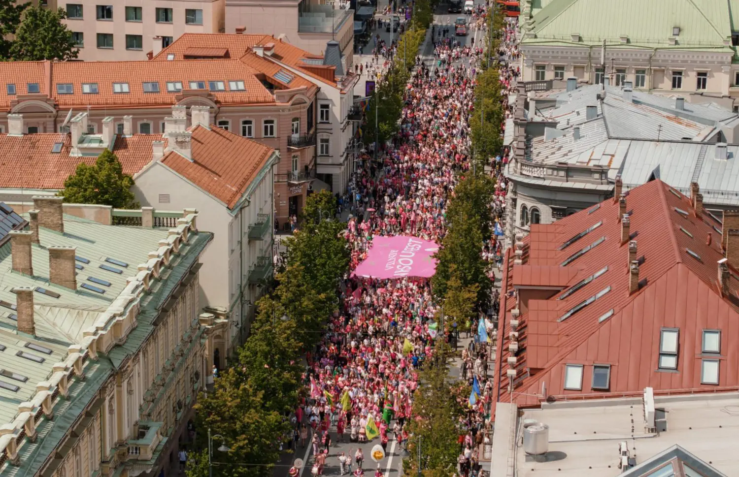 Urban Festivals: Activation, Inclusion and Experimental Architecture