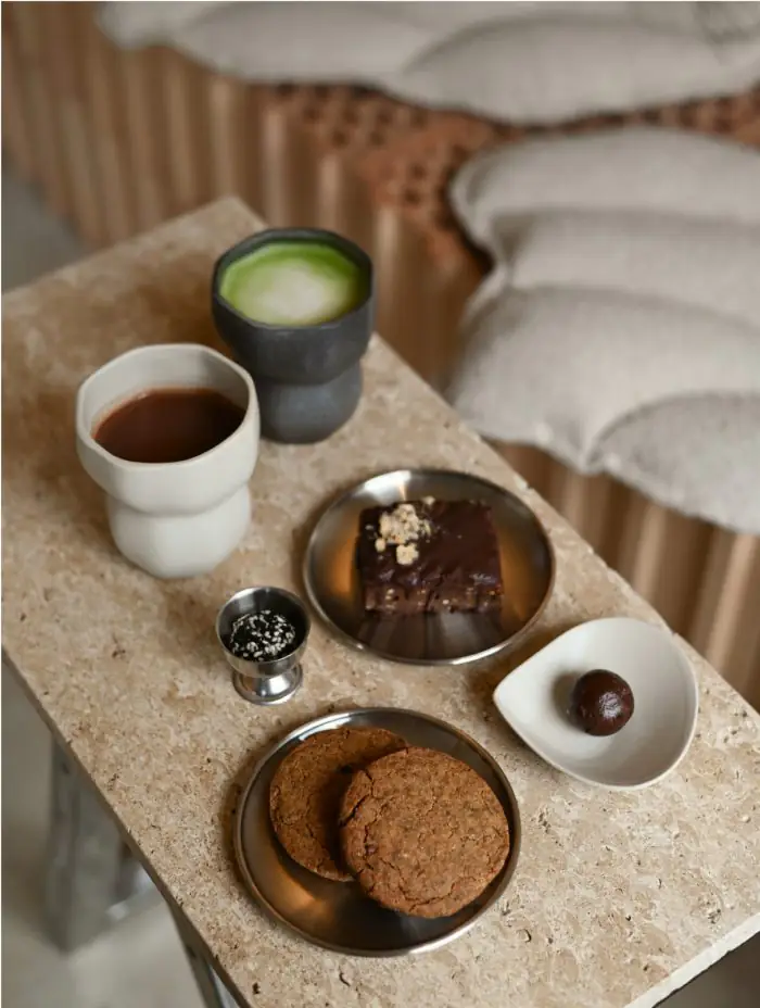 Biohacking in the city: simple ways to support yourself