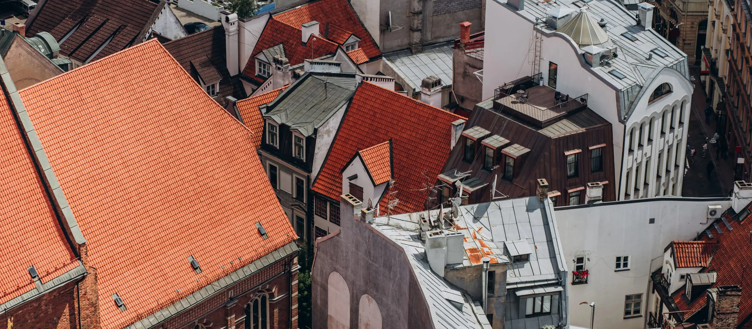 “Piektā fasāde” Latvijas arhitektūrā