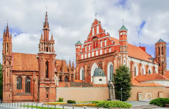 Гид по архитектурным стилям: Средневековье и Готика