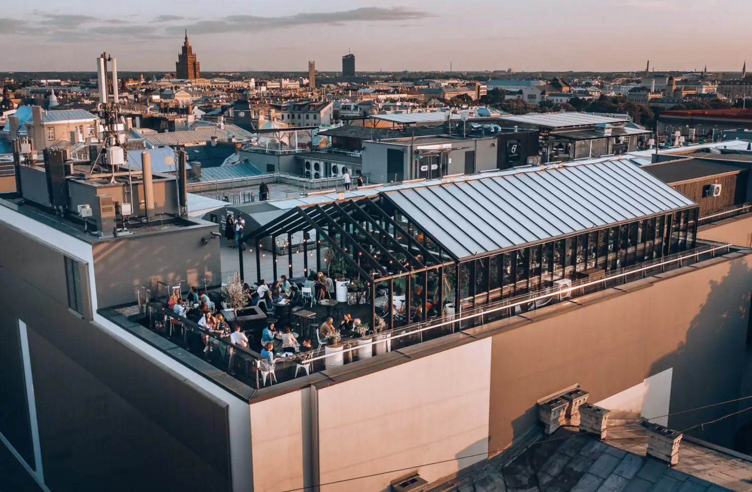 “Piektā fasāde” Latvijas arhitektūrā