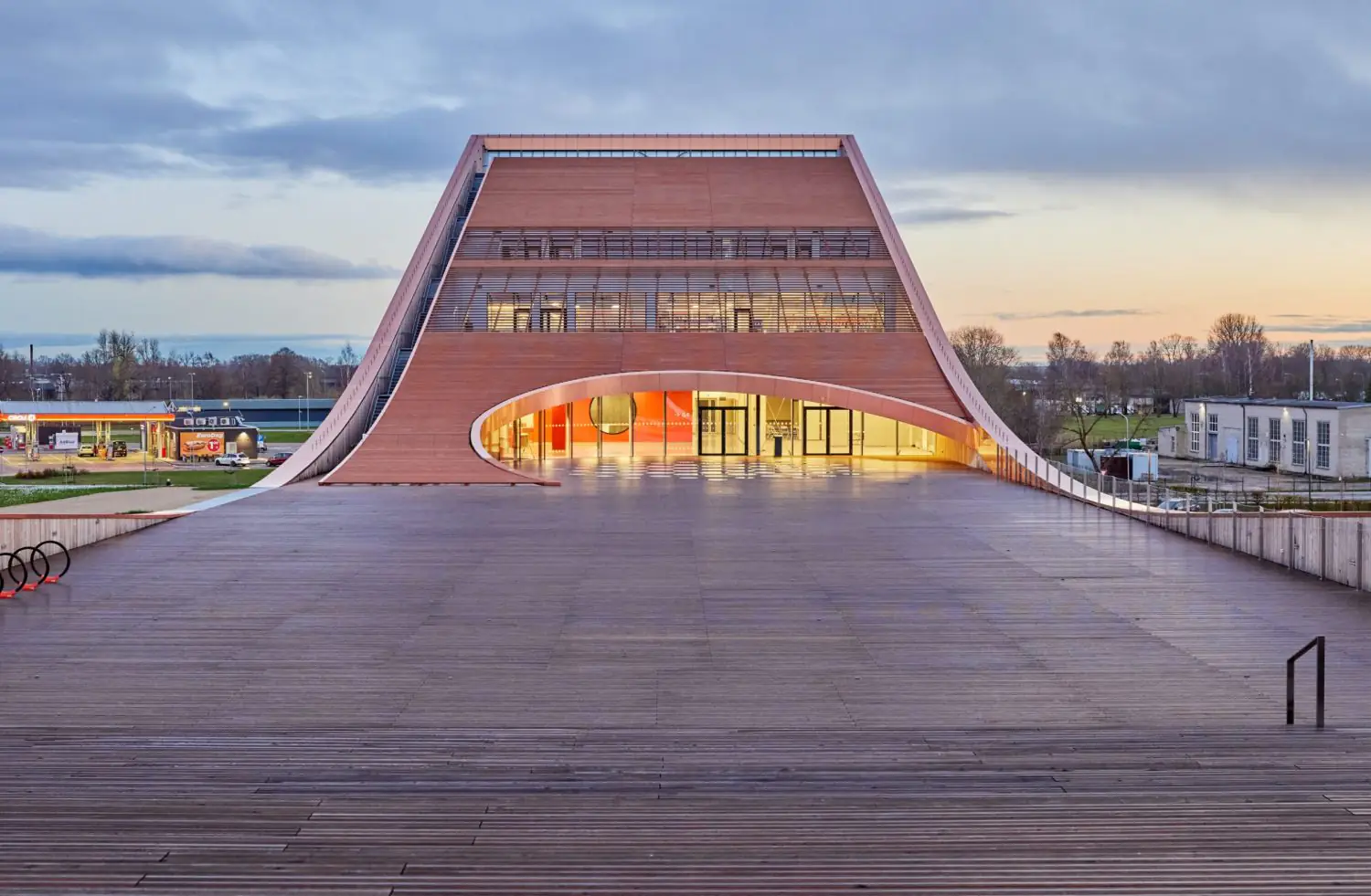 “Piektā fasāde” Latvijas arhitektūrā