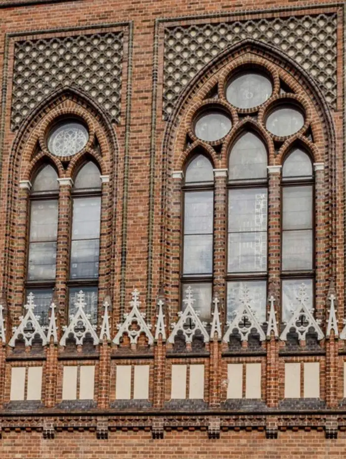 Гид по архитектурным стилям: Средневековье и Готика