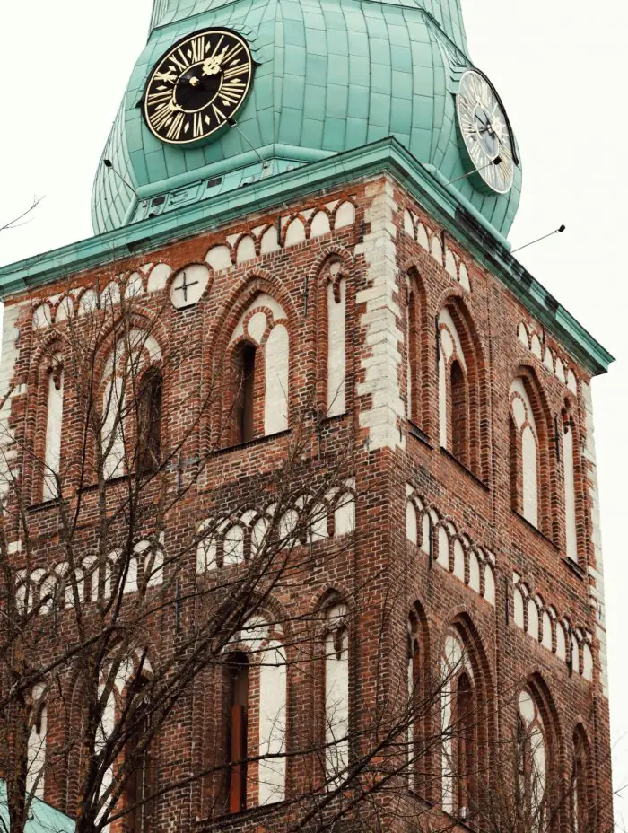 Гид по архитектурным стилям: Средневековье и Готика