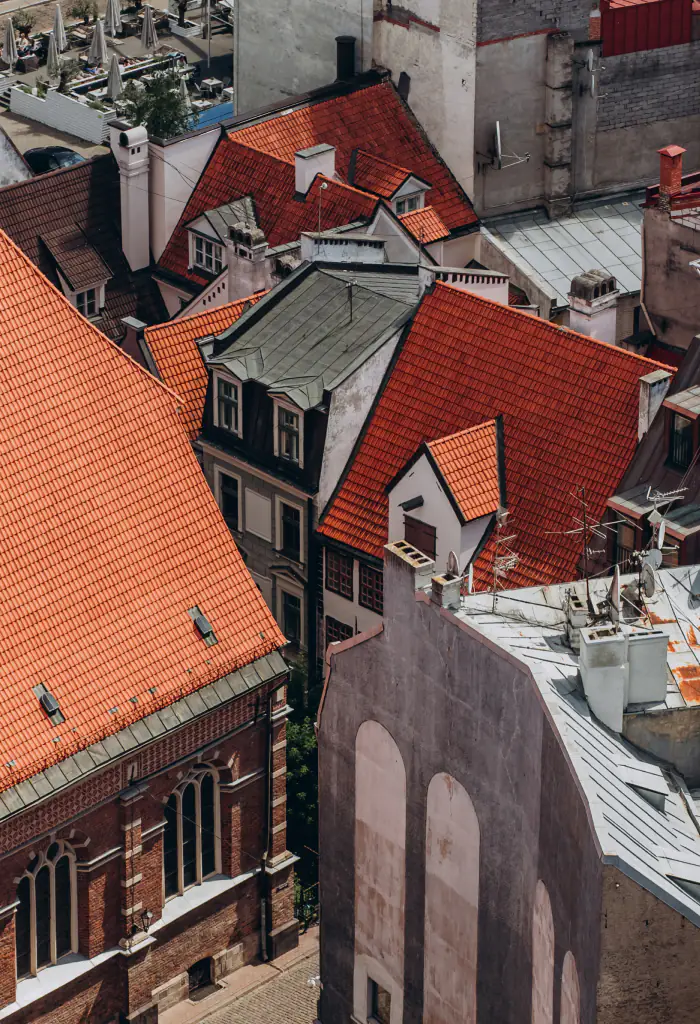 “The Fifth Façade” in Latvian architecture