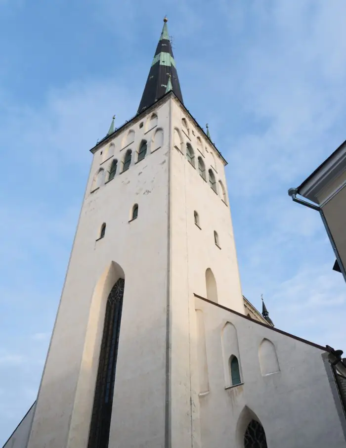 A Guide to Architectural Styles: The Middle Ages and Gothic