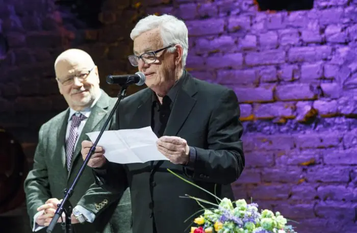 Raimonds Pauls. <br>Dzejnieku vārdiem