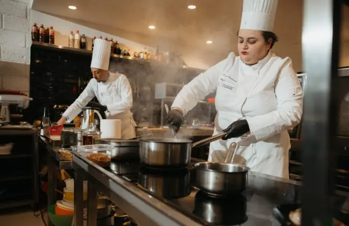 Oriģinālas idejas vecmeitu un vecpuišu ballītēm Rīgā