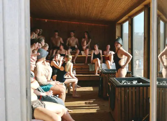 Ar mieru sirdī: Rīgas pirmā kopienas sauna