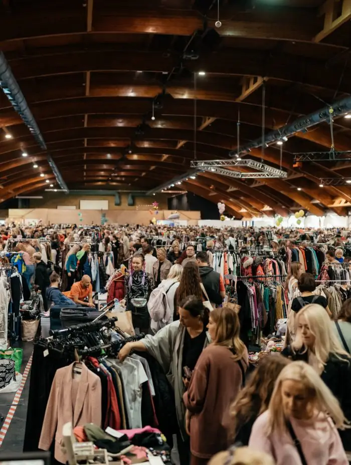 Andele Mandele: stāsts par servisu, kas palīdz taupīt un draudzēties