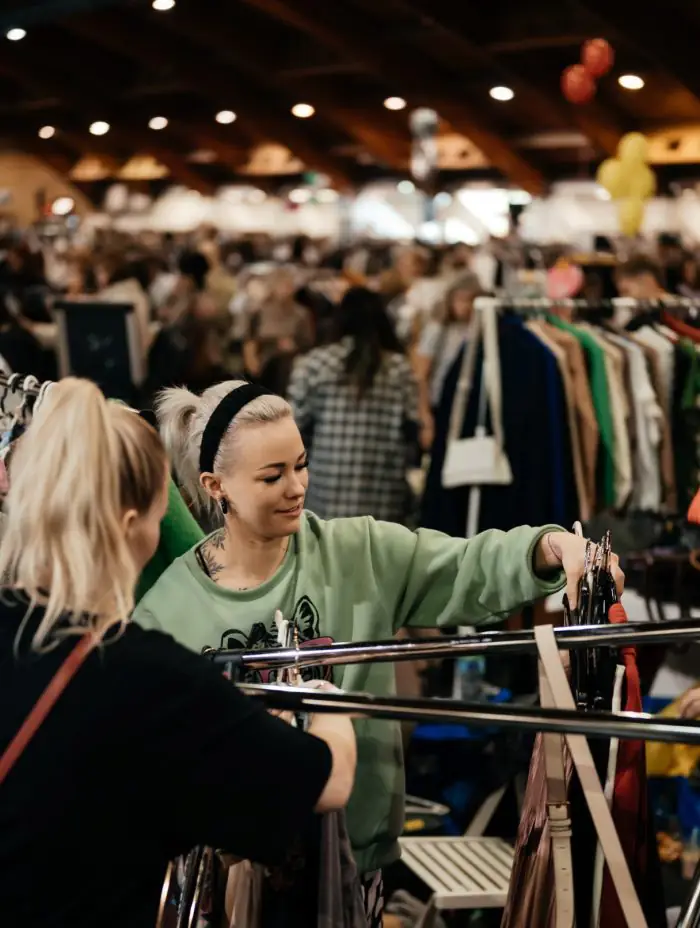 Andele Mandele: stāsts par servisu, kas palīdz taupīt un draudzēties