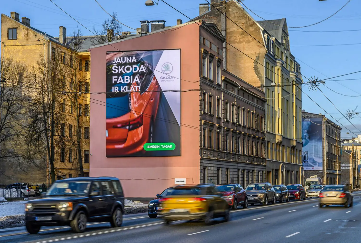 Rīga pastiprina reklāmas noteikumus: kas tiks aizliegts uz fasādēm