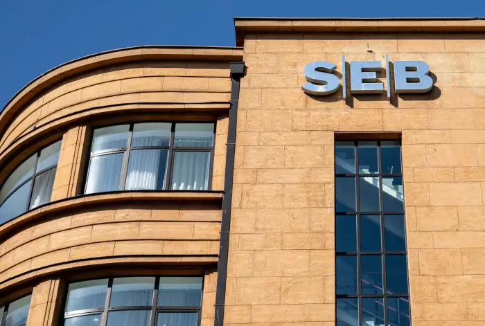 Rīga pastiprina reklāmas noteikumus: kas tiks aizliegts uz fasādēm