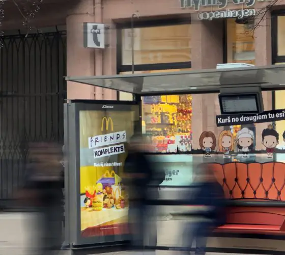 Rīga pastiprina reklāmas noteikumus: kas tiks aizliegts uz fasādēm