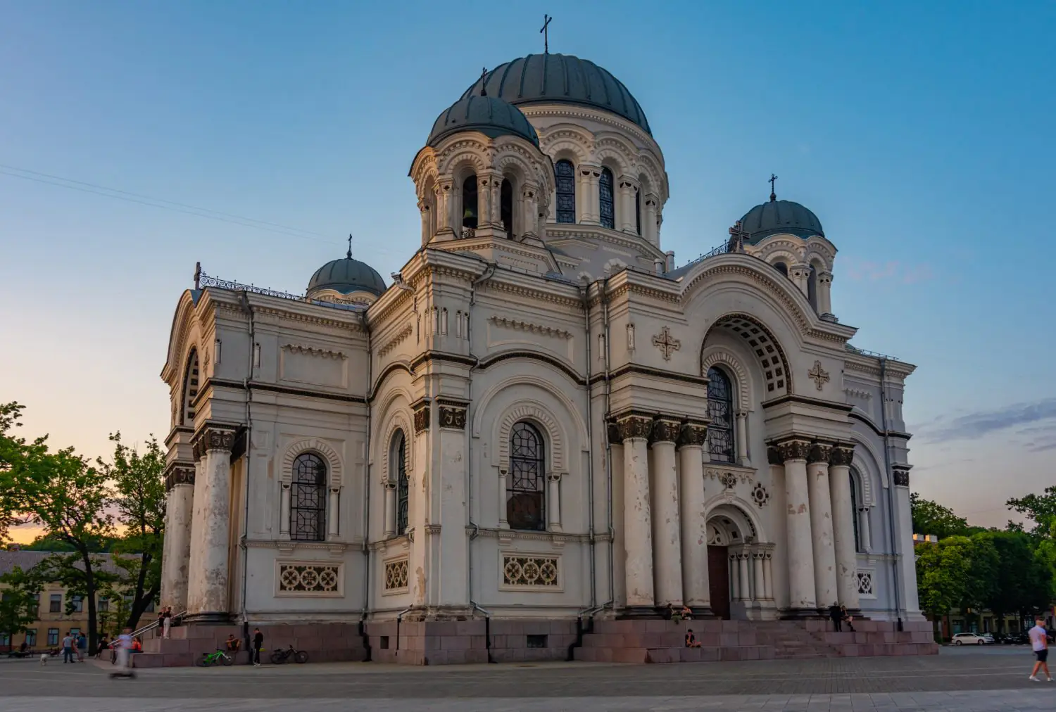 Как Северная Европа переосмысляет бывшие церкви: 4 подхода