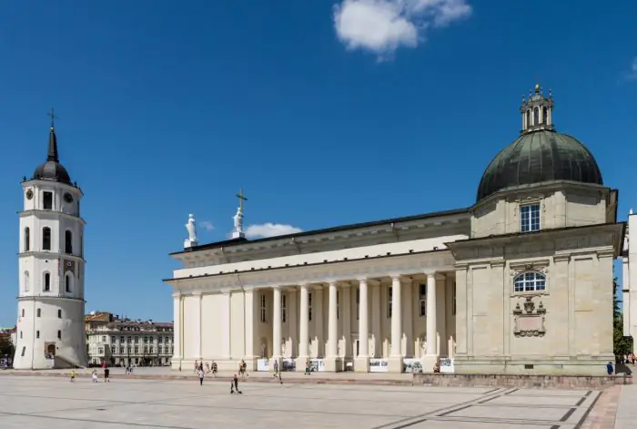 Arhitektūras stilu gids: Klasicisms un ampīrs